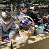 Acorn Hill Waldorf Kindergarten & Nursery Photo #9 - Fingerknitting and looms