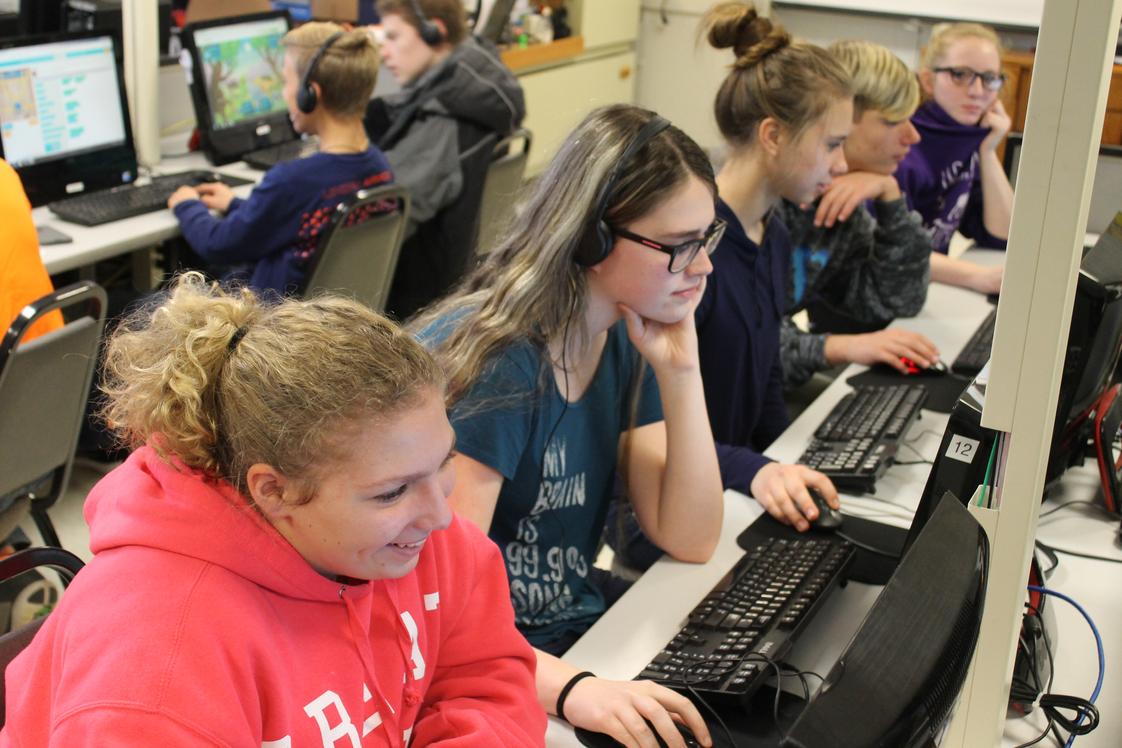 Heritage Christian Academy Photo - Programming is one of the subjects taught in the computer lab .