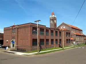 Queen Of Peace Catholic School Photo