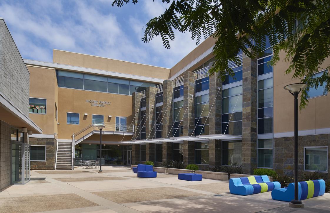 La Jolla Country Day School Photo - LJCDS Library building and Design and Innovation Lab