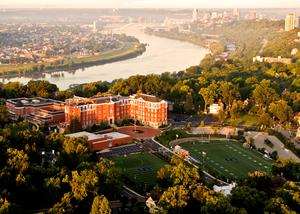 The Summit Country Day School Photo