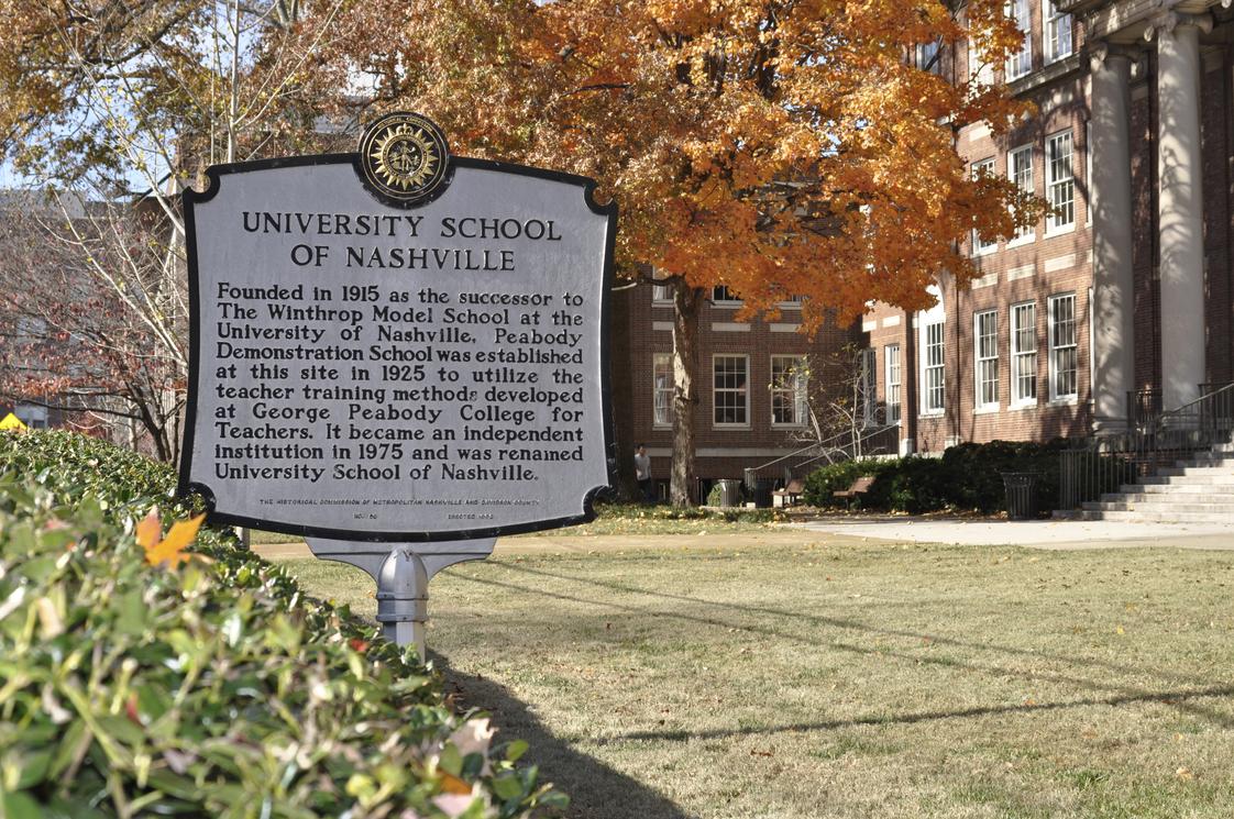 University School Of Nashville Photo #1 - USN is a K-12, independent, all-gender, nonsectarian day school established in 1975 as the successor to Peabody Demonstration School. The Edgehill Campus in midtown is home to academic buildings, some 1,075 students, and more than 200 faculty and staff.
