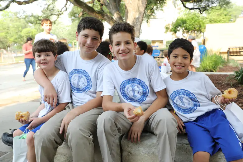 San Antonio Academy Of Texas Photo #2 - The Academy is an independent, non-denominational school where tradition and values are embraced, and where the motto of "Be honest. Be kind. Be the best you can be." are echoed throughout the halls.