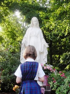 Holy Family Catholic School Photo
