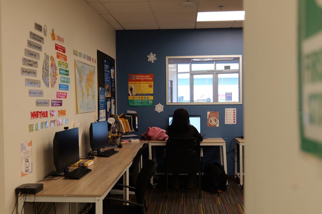 Brightmont Academy - Redmond Photo #4 - Brightmont Academy's Homework Studio gives students the space to complete homework, ask questions, and socialize with peers