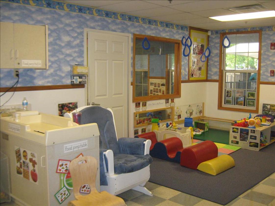 Val Vista Lakes KinderCare Photo #1 - Infant Classroom