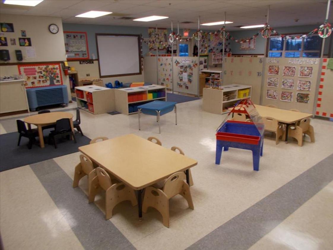 Center Street KinderCare Photo #1 - Our curriculum provides children under the age of 2 the support they need to learn and grow in a safe, nuturing environment