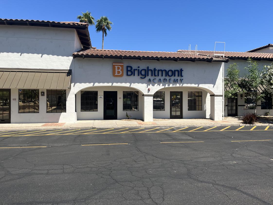 Brightmont Academy Photo #2 - Brightmont Academy Scottsdale offers one-to-one learning with personalized instruction tailored to each student's goals and pace.