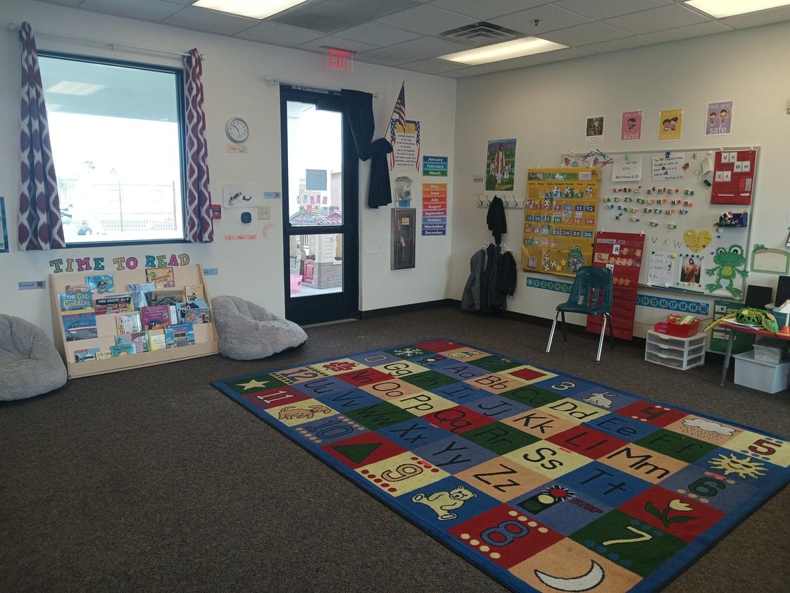 Beautiful Savior Lutheran School Photo #1 - 4K room!