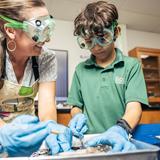 Boca Raton Christian School Photo #8 - Middle School Science Class