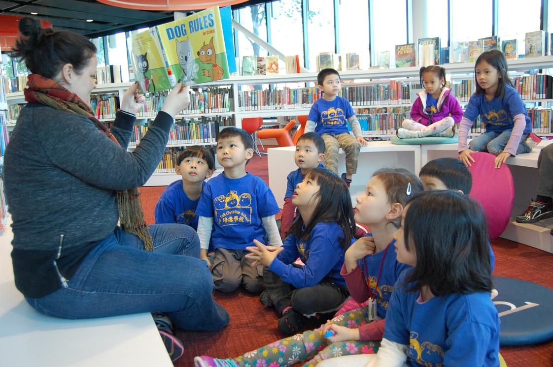 Pui Tak Christian School Photo - Our Kindergarten goes to the Chinatown Public Library every Friday!